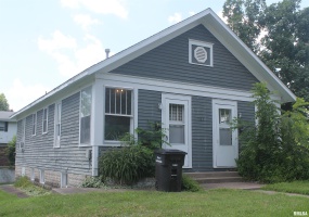 505 CHERRY Street, Carbondale, Illinois 62901, 2 Bedrooms Bedrooms, 0 ,1 BathroomBathrooms,Residential,For Sale,CHERRY,0,RMAEB458812