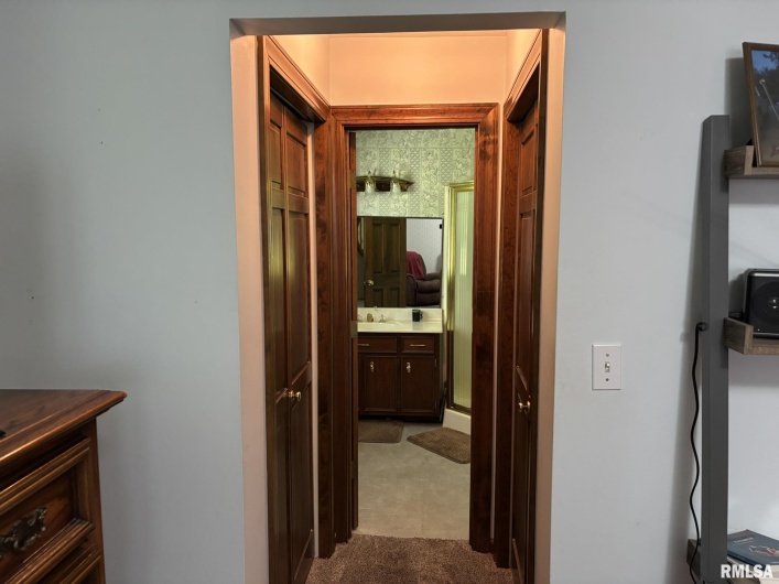 304 Lingale Avenue, Marion, Illinois 62959, 3 Bedrooms Bedrooms, 0 ,3 BathroomsBathrooms,Residential,For Sale,Lingale,0,RMAEB458813