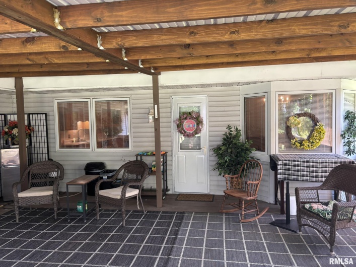304 Lingale Avenue, Marion, Illinois 62959, 3 Bedrooms Bedrooms, 0 ,3 BathroomsBathrooms,Residential,For Sale,Lingale,0,RMAEB458813