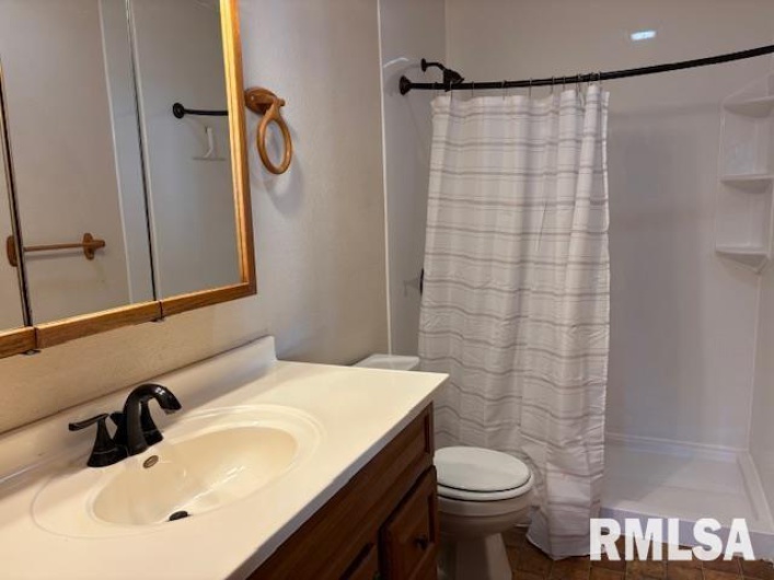 416 PARK Lane, Herrin, Illinois 62948, 4 Bedrooms Bedrooms, 0 ,2 BathroomsBathrooms,Residential,For Sale,PARK,0,RMAEB458823