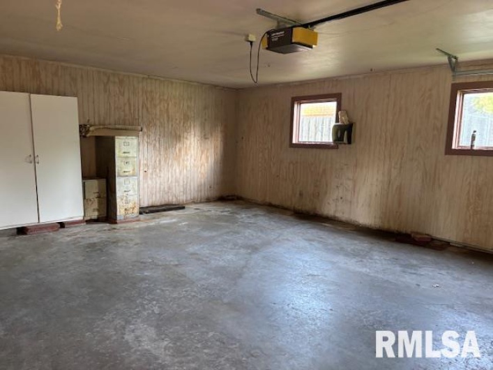 416 PARK Lane, Herrin, Illinois 62948, 4 Bedrooms Bedrooms, 0 ,2 BathroomsBathrooms,Residential,For Sale,PARK,0,RMAEB458823