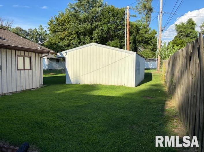 416 PARK Lane, Herrin, Illinois 62948, 4 Bedrooms Bedrooms, 0 ,2 BathroomsBathrooms,Residential,For Sale,PARK,0,RMAEB458823