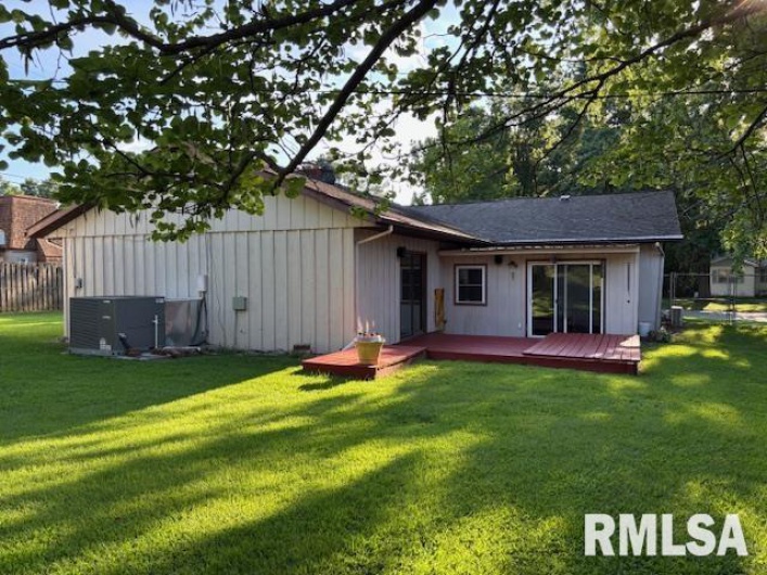 416 PARK Lane, Herrin, Illinois 62948, 4 Bedrooms Bedrooms, 0 ,2 BathroomsBathrooms,Residential,For Sale,PARK,0,RMAEB458823