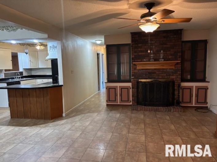 416 PARK Lane, Herrin, Illinois 62948, 4 Bedrooms Bedrooms, 0 ,2 BathroomsBathrooms,Residential,For Sale,PARK,0,RMAEB458823
