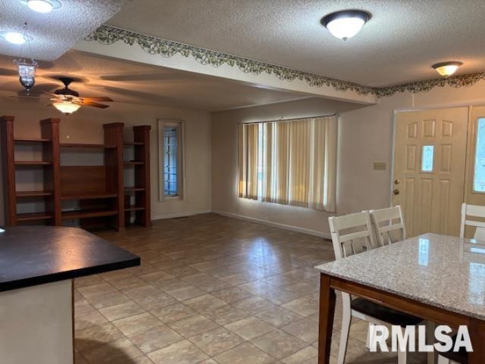 416 PARK Lane, Herrin, Illinois 62948, 4 Bedrooms Bedrooms, 0 ,2 BathroomsBathrooms,Residential,For Sale,PARK,0,RMAEB458823