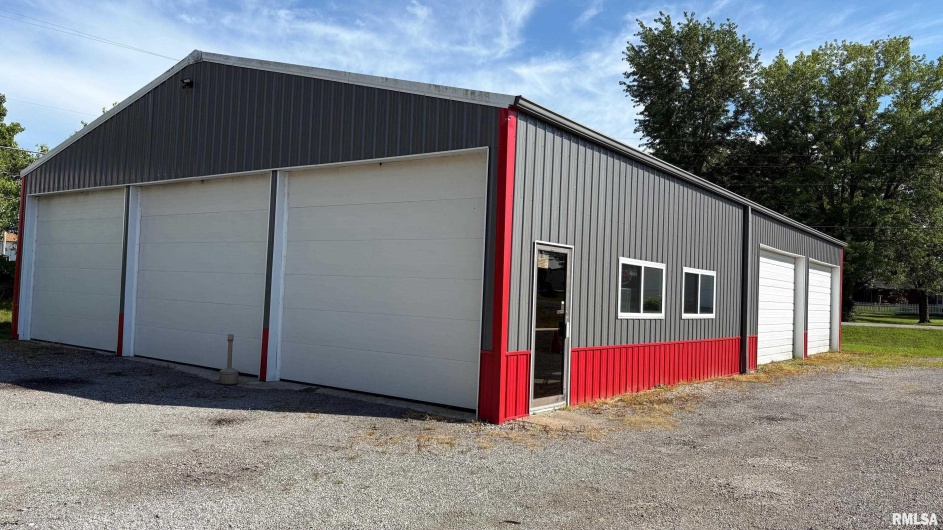 2404 STATE Street, Chester, Illinois 62233, 0 , 0 ,0,Commercial Sale,For Sale,STATE,0,RMAEB458824