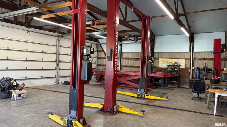2404 STATE Street, Chester, Illinois 62233, 0 , 0 ,0,Commercial Sale,For Sale,STATE,0,RMAEB458824