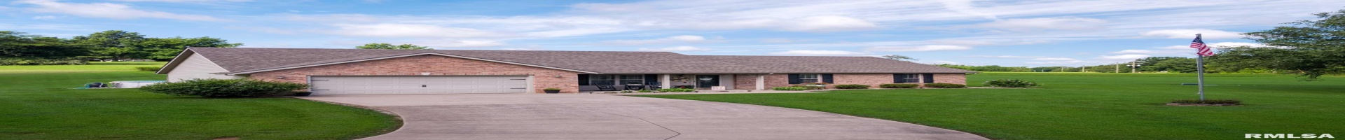 Residential For Sale 15381 Dwina Road, Pittsburg, Illinois 62974, 3 Bedrooms Bedrooms, 0 ,2 BathroomsBathrooms,Residential,For Sale,Dwina,0,RMAQC4265333