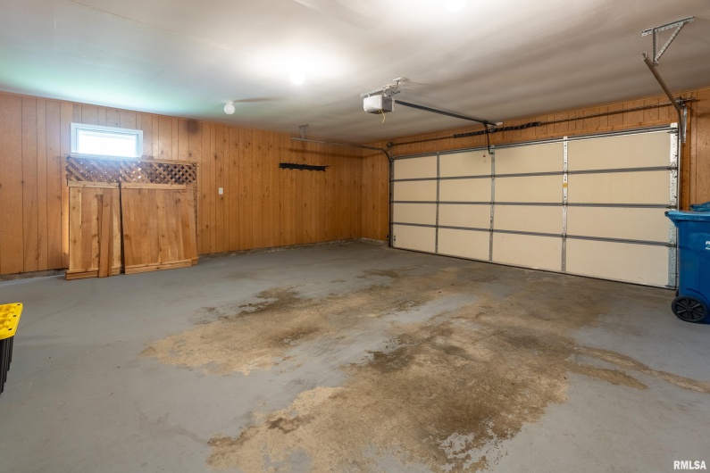 1605 Eugene Lane, Marion, Illinois 62959, 4 Bedrooms Bedrooms, 0 ,3 BathroomsBathrooms,Residential,For Sale,Eugene,0,RMAEB458827