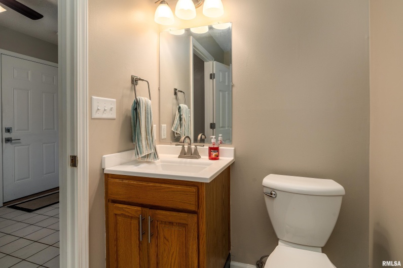 1605 Eugene Lane, Marion, Illinois 62959, 4 Bedrooms Bedrooms, 0 ,3 BathroomsBathrooms,Residential,For Sale,Eugene,0,RMAEB458827