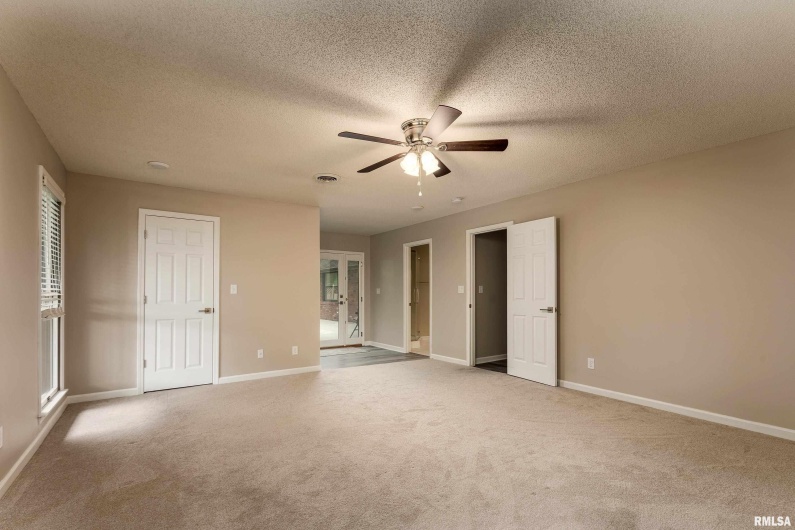 1605 Eugene Lane, Marion, Illinois 62959, 4 Bedrooms Bedrooms, 0 ,3 BathroomsBathrooms,Residential,For Sale,Eugene,0,RMAEB458827
