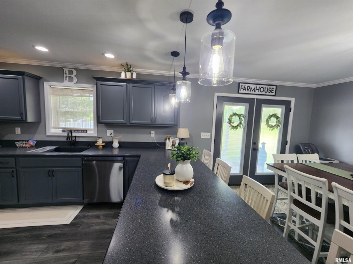 1009 TROLLEY Street, Eldorado, Illinois 62930, 4 Bedrooms Bedrooms, 0 ,2 BathroomsBathrooms,Residential,For Sale,TROLLEY,0,RMAQC4265347