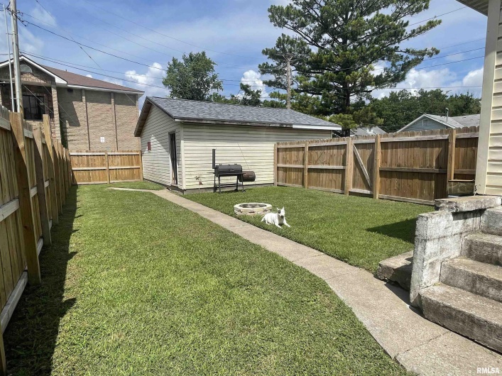 602 LOGAN Street, Carbondale, Illinois 62901, 2 Bedrooms Bedrooms, 0 ,1 BathroomBathrooms,Residential,For Sale,LOGAN,0,RMAEB458589