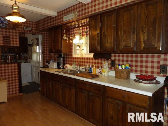 600 Panama Street, Eldorado, Illinois 62930, 3 Bedrooms Bedrooms, 0 ,1 BathroomBathrooms,Residential,For Sale,Panama,0,RMAEB458836