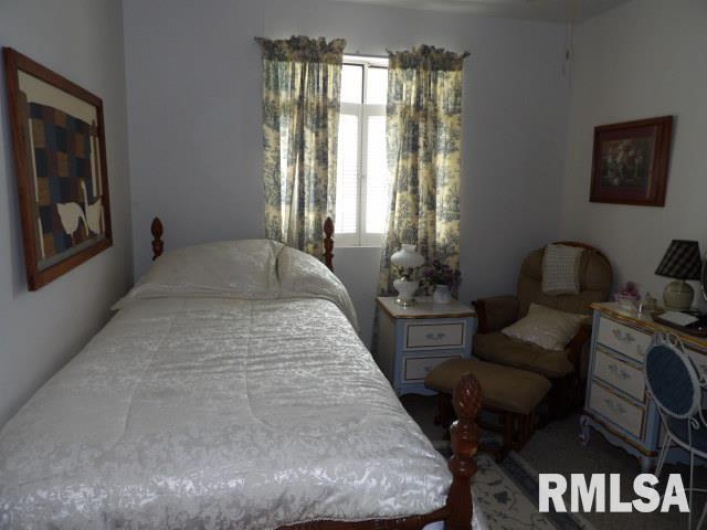 600 Panama Street, Eldorado, Illinois 62930, 3 Bedrooms Bedrooms, 0 ,1 BathroomBathrooms,Residential,For Sale,Panama,0,RMAEB458836