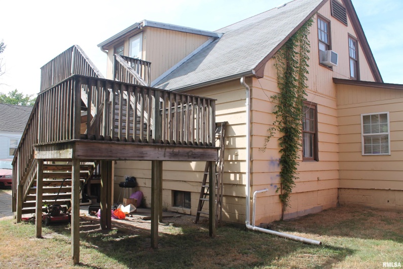 605 Freeman Street, Carbondale, Illinois 62901, 0 , 0 ,0,Residential Income,For Sale,Freeman,0,RMAEB458842