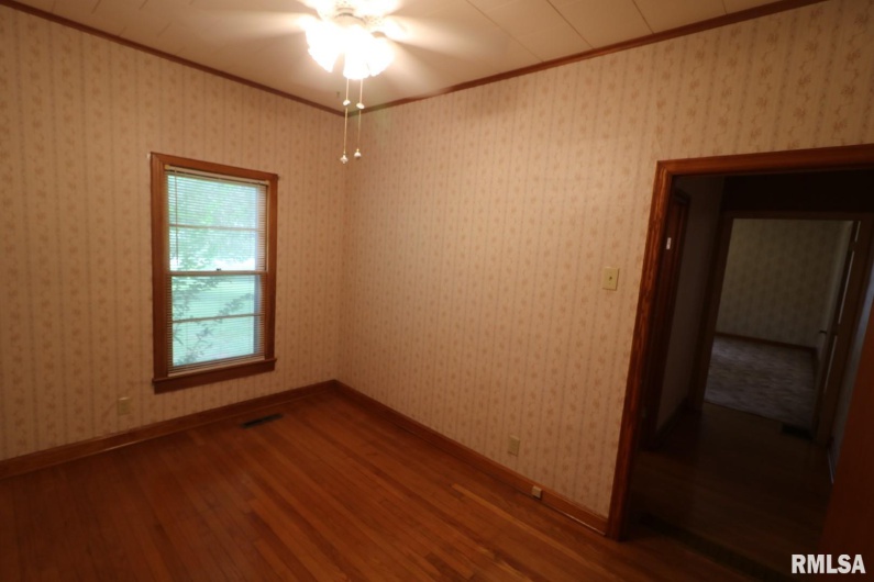106 Chutt Street, Carterville, Illinois 62918, 2 Bedrooms Bedrooms, 0 ,1 BathroomBathrooms,Residential,For Sale,Chutt,0,RMAEB458851