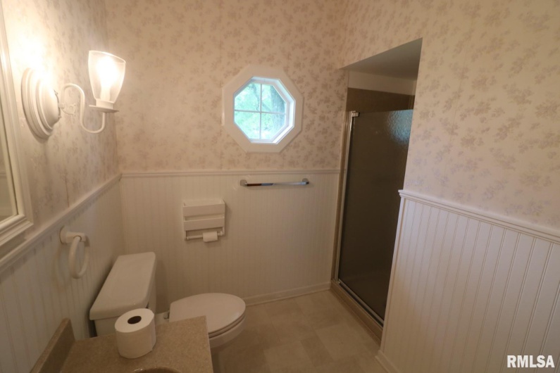 106 Chutt Street, Carterville, Illinois 62918, 2 Bedrooms Bedrooms, 0 ,1 BathroomBathrooms,Residential,For Sale,Chutt,0,RMAEB458851