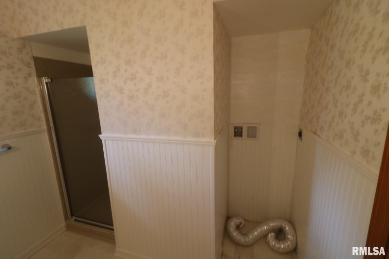 106 Chutt Street, Carterville, Illinois 62918, 2 Bedrooms Bedrooms, 0 ,1 BathroomBathrooms,Residential,For Sale,Chutt,0,RMAEB458851