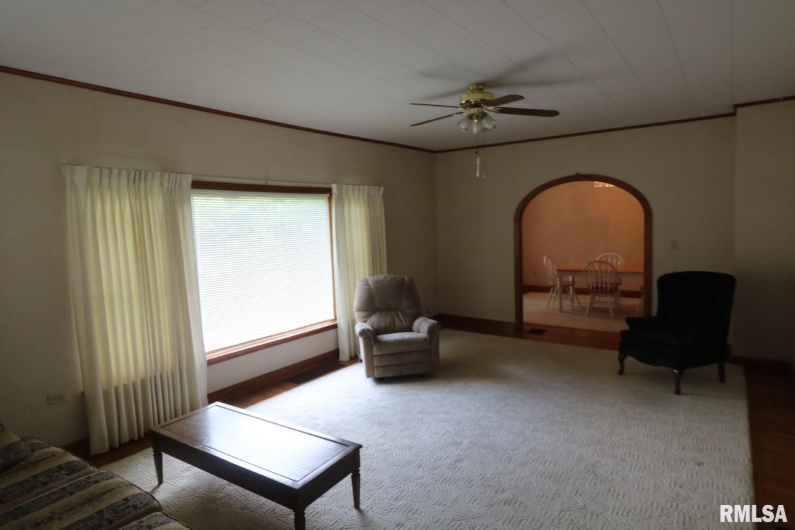 106 Chutt Street, Carterville, Illinois 62918, 2 Bedrooms Bedrooms, 0 ,1 BathroomBathrooms,Residential,For Sale,Chutt,0,RMAEB458851