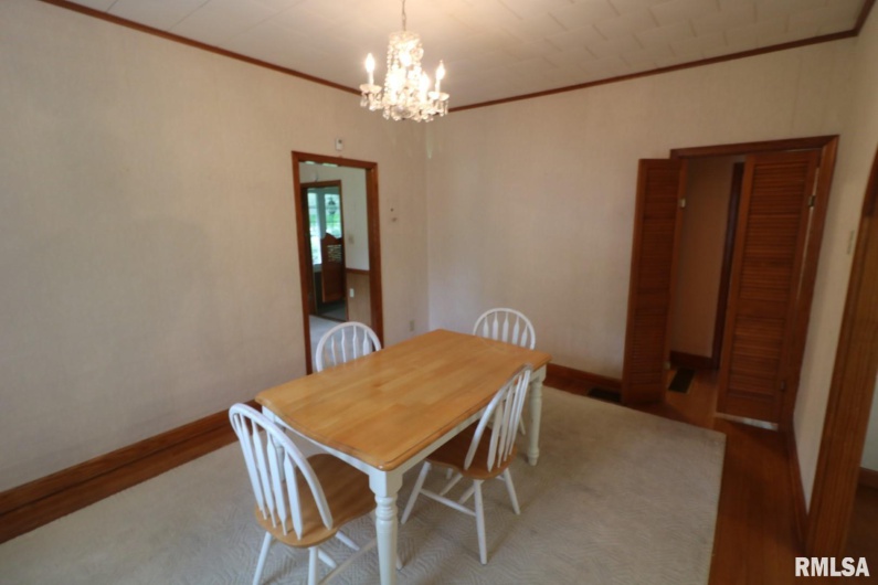 106 Chutt Street, Carterville, Illinois 62918, 2 Bedrooms Bedrooms, 0 ,1 BathroomBathrooms,Residential,For Sale,Chutt,0,RMAEB458851