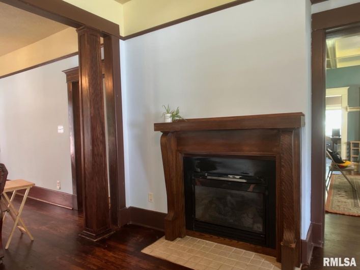 1828 EDITH Street, Murphysboro, Illinois 62966, 4 Bedrooms Bedrooms, 0 ,2 BathroomsBathrooms,Residential,For Sale,EDITH,0,RMAEB458855