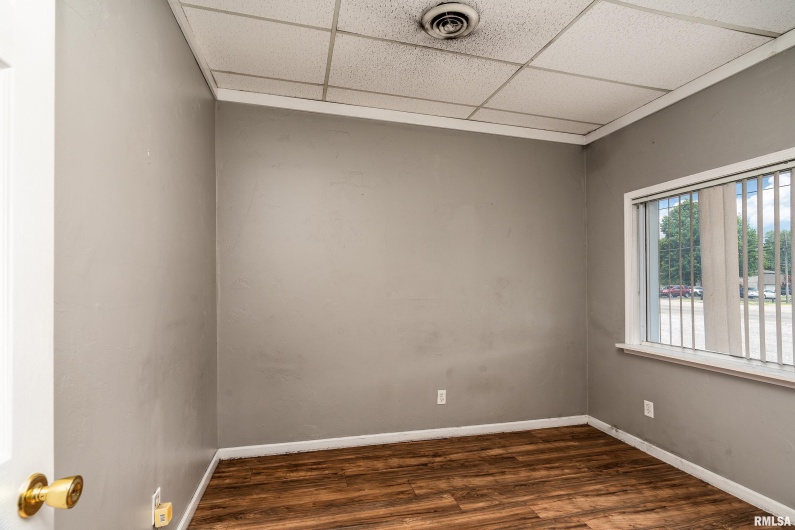 405 PERSHING Street, Energy, Illinois 62933, 0 , 0 ,0,Commercial Sale,For Sale,PERSHING,0,RMAEB458859