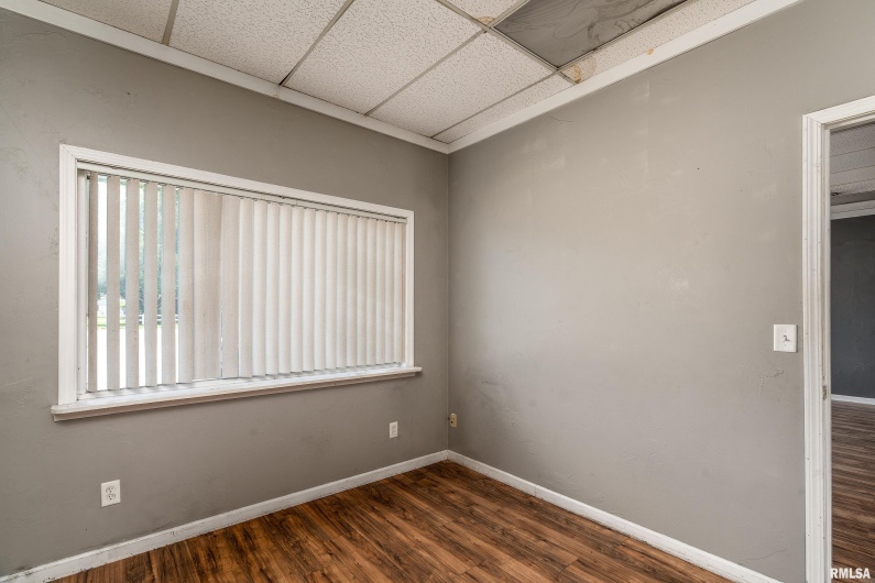 405 PERSHING Street, Energy, Illinois 62933, 0 , 0 ,0,Commercial Sale,For Sale,PERSHING,0,RMAEB458859