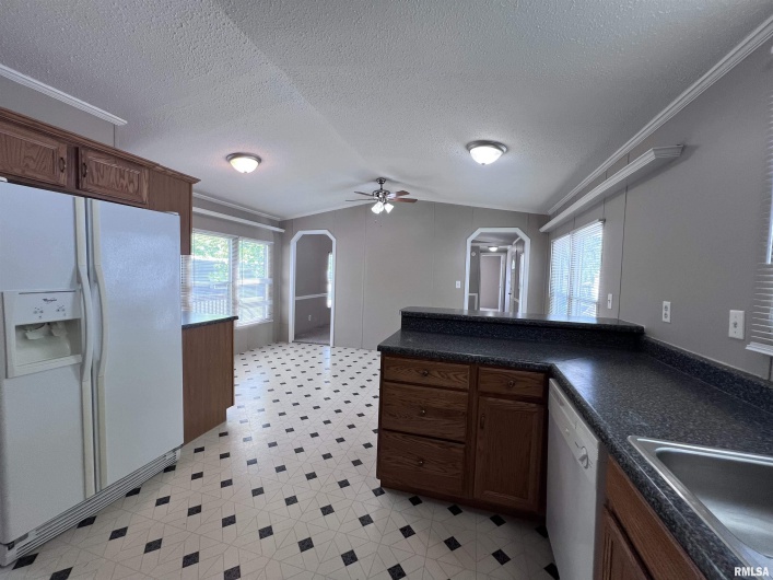 30 Timber Hollow Drive, Carbondale, Illinois 62901, 2 Bedrooms Bedrooms, 0 ,2 BathroomsBathrooms,Manufactured In Park,For Sale,Timber Hollow,0,RMAEB457920