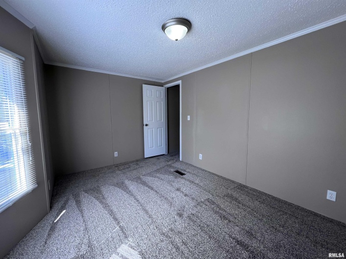 30 Timber Hollow Drive, Carbondale, Illinois 62901, 2 Bedrooms Bedrooms, 0 ,2 BathroomsBathrooms,Manufactured In Park,For Sale,Timber Hollow,0,RMAEB457920