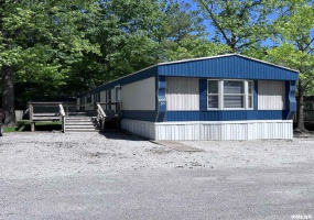 30 Timber Hollow Drive, Carbondale, Illinois 62901, 2 Bedrooms Bedrooms, 0 ,2 BathroomsBathrooms,Manufactured In Park,For Sale,Timber Hollow,0,RMAEB457920