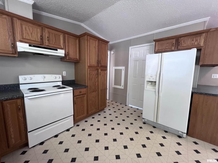 30 Timber Hollow Drive, Carbondale, Illinois 62901, 2 Bedrooms Bedrooms, 0 ,2 BathroomsBathrooms,Manufactured In Park,For Sale,Timber Hollow,0,RMAEB457920
