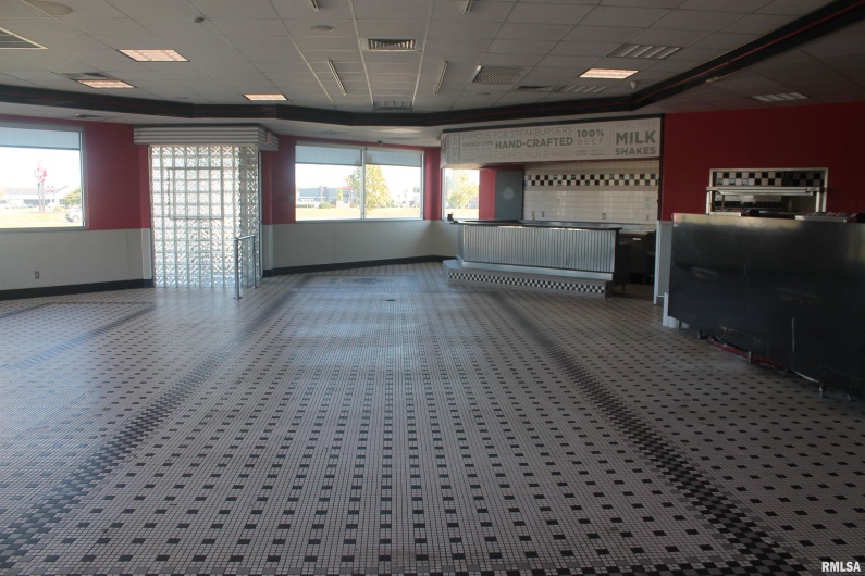 1365 MAIN Street, Carbondale, Illinois 62901, 0 , 0 ,0,Commercial Sale,For Sale,MAIN,0,RMAEB455325