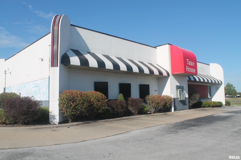 1365 MAIN Street, Carbondale, Illinois 62901, 0 , 0 ,0,Commercial Sale,For Sale,MAIN,0,RMAEB455325