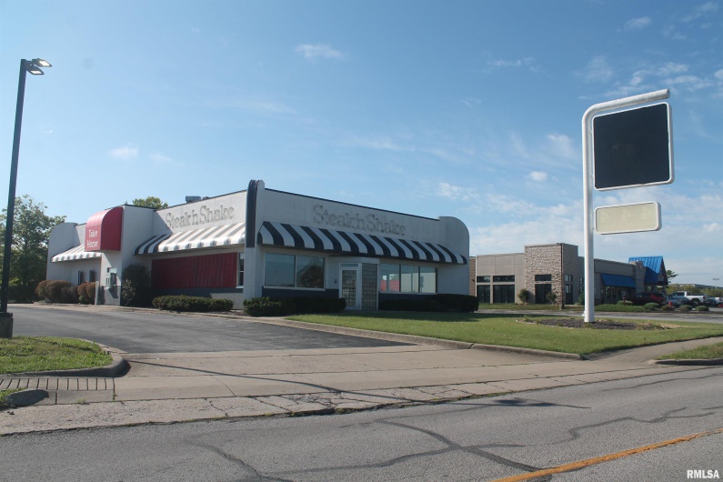 1365 MAIN Street, Carbondale, Illinois 62901, 0 , 0 ,0,Commercial Sale,For Sale,MAIN,0,RMAEB455325