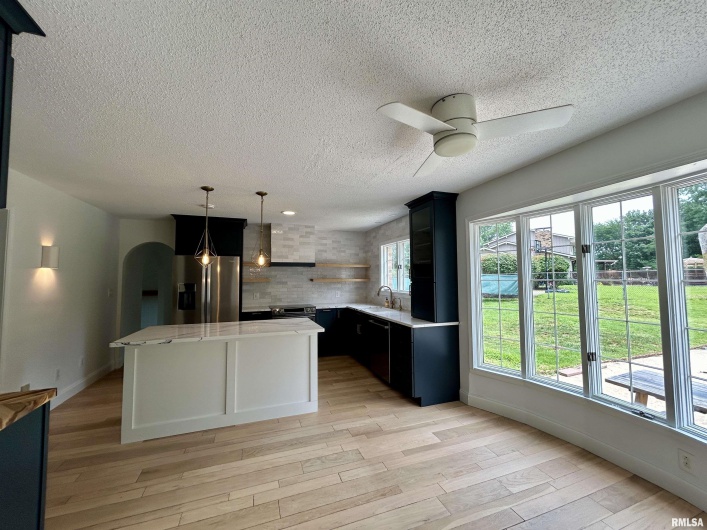 317 Lu Court, Carbondale, Illinois 62901, 4 Bedrooms Bedrooms, 0 ,3 BathroomsBathrooms,Residential,For Sale,Lu,0,RMAEB458892