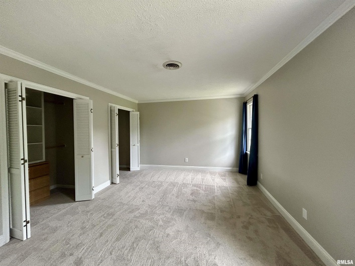 317 Lu Court, Carbondale, Illinois 62901, 4 Bedrooms Bedrooms, 0 ,3 BathroomsBathrooms,Residential,For Sale,Lu,0,RMAEB458892