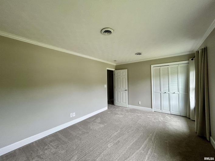 317 Lu Court, Carbondale, Illinois 62901, 4 Bedrooms Bedrooms, 0 ,3 BathroomsBathrooms,Residential,For Sale,Lu,0,RMAEB458892