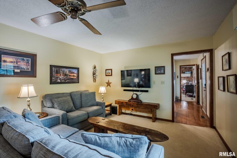 285 Sally Holler Road, Harrisburg, Illinois 62946, 3 Bedrooms Bedrooms, 0 ,2 BathroomsBathrooms,Residential,For Sale,Sally Holler,0,RMAQC4265490
