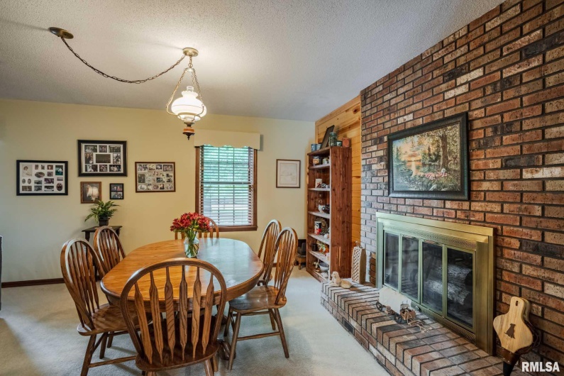 285 Sally Holler Road, Harrisburg, Illinois 62946, 3 Bedrooms Bedrooms, 0 ,2 BathroomsBathrooms,Residential,For Sale,Sally Holler,0,RMAQC4265490