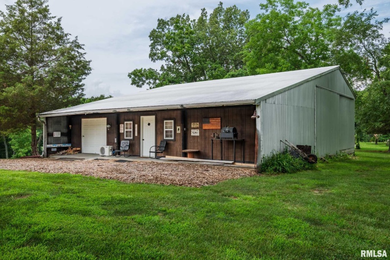 285 Sally Holler Road, Harrisburg, Illinois 62946, 3 Bedrooms Bedrooms, 0 ,2 BathroomsBathrooms,Residential,For Sale,Sally Holler,0,RMAQC4265490