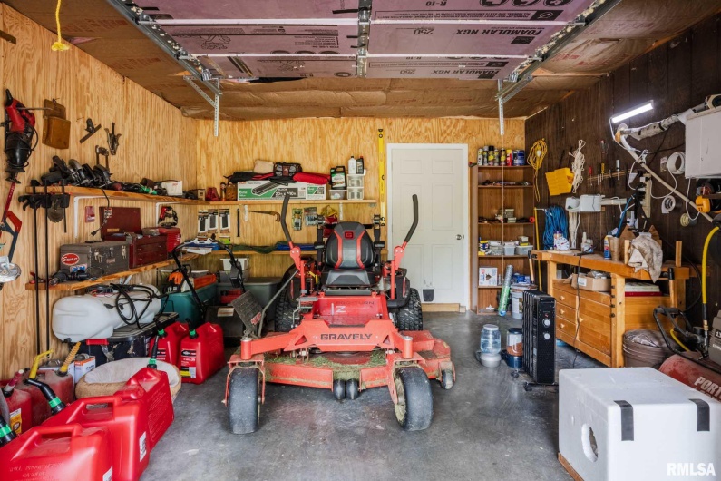 285 Sally Holler Road, Harrisburg, Illinois 62946, 3 Bedrooms Bedrooms, 0 ,2 BathroomsBathrooms,Residential,For Sale,Sally Holler,0,RMAQC4265490