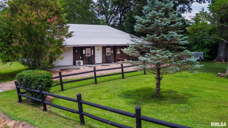285 Sally Holler Road, Harrisburg, Illinois 62946, 3 Bedrooms Bedrooms, 0 ,2 BathroomsBathrooms,Residential,For Sale,Sally Holler,0,RMAQC4265490