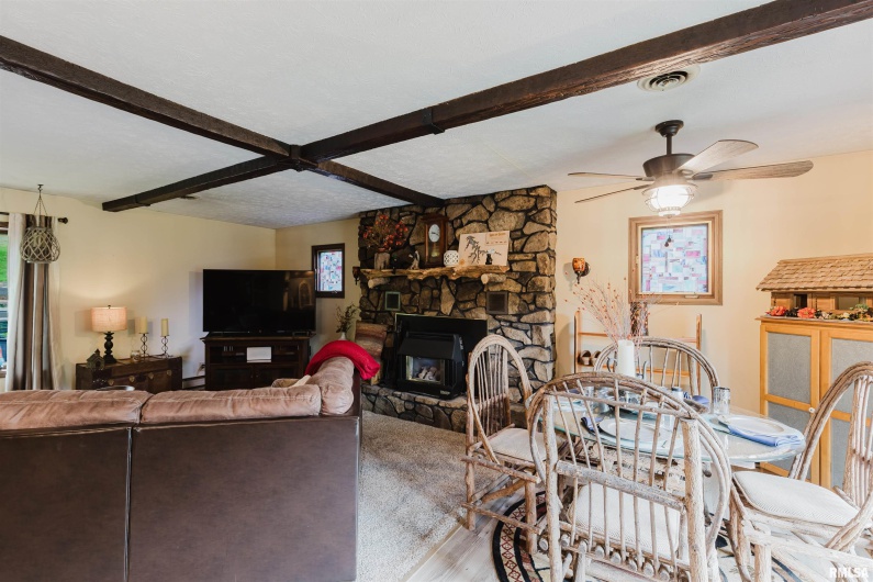 3185 DEER RIDGE Road, Goreville, Illinois 62939, 4 Bedrooms Bedrooms, 0 ,3 BathroomsBathrooms,Residential,For Sale,DEER RIDGE,0,RMAEB458795