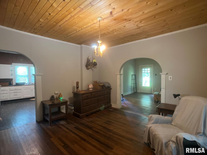 1309 SYCAMORE Street, Carbondale, Illinois 62901, 3 Bedrooms Bedrooms, 0 ,1 BathroomBathrooms,Residential,For Sale,SYCAMORE,0,RMAEB458893