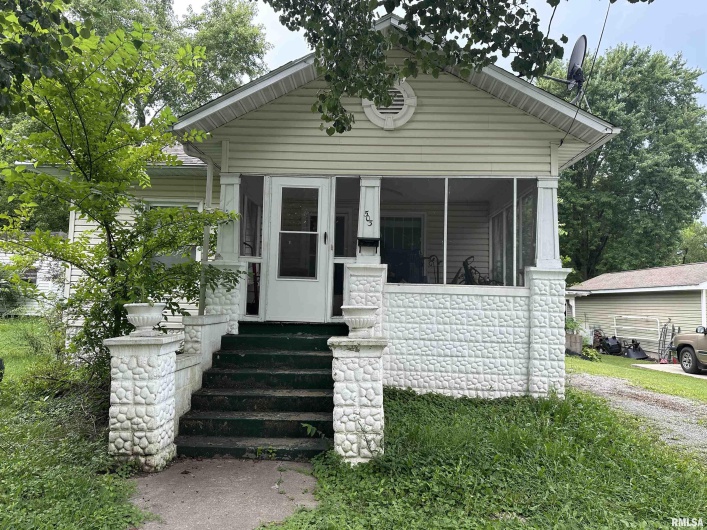 503 PENNSYLVANIA Avenue, Carterville, Illinois 62918, 3 Bedrooms Bedrooms, 0 ,1 BathroomBathrooms,Residential,For Sale,PENNSYLVANIA,0,RMAEB458902