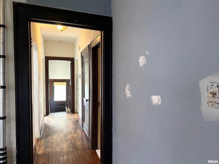 2009 SPRUCE Street, Murphysboro, Illinois 62966, 3 Bedrooms Bedrooms, 0 ,2 BathroomsBathrooms,Residential,For Sale,SPRUCE,0,RMAEB458903
