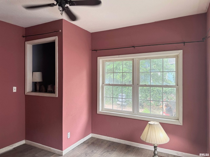 2009 SPRUCE Street, Murphysboro, Illinois 62966, 3 Bedrooms Bedrooms, 0 ,2 BathroomsBathrooms,Residential,For Sale,SPRUCE,0,RMAEB458903