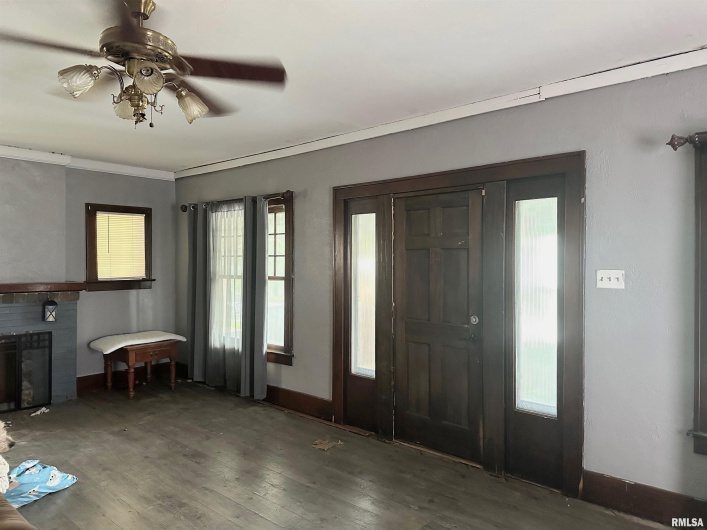 2009 SPRUCE Street, Murphysboro, Illinois 62966, 3 Bedrooms Bedrooms, 0 ,2 BathroomsBathrooms,Residential,For Sale,SPRUCE,0,RMAEB458903