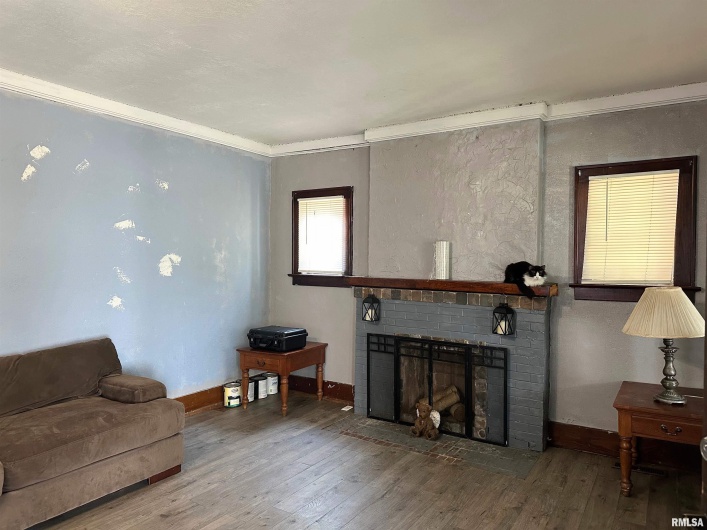 2009 SPRUCE Street, Murphysboro, Illinois 62966, 3 Bedrooms Bedrooms, 0 ,2 BathroomsBathrooms,Residential,For Sale,SPRUCE,0,RMAEB458903